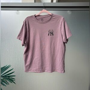 MBL New York Yankees Mauve Short Sleeve Tee
